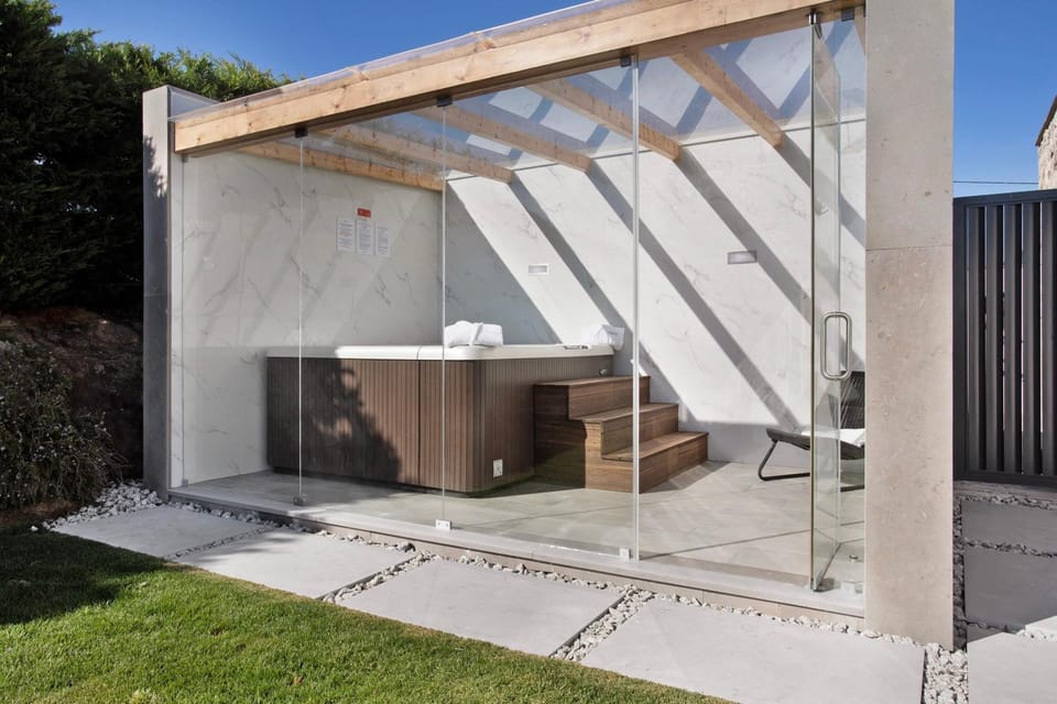 Villa Mila Piscina e Jacuzzi Villa in Portugal