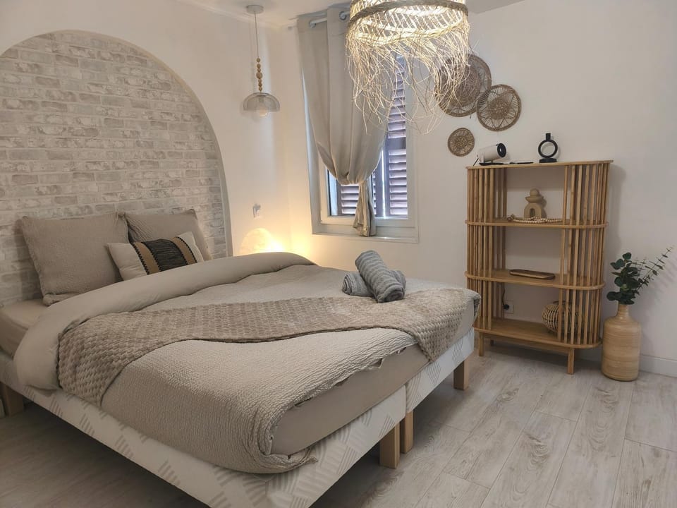 Perle Rare du Centre-ville Apartment in Normandy