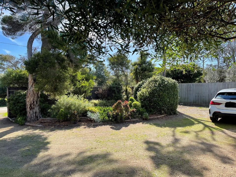 Garden, Parking