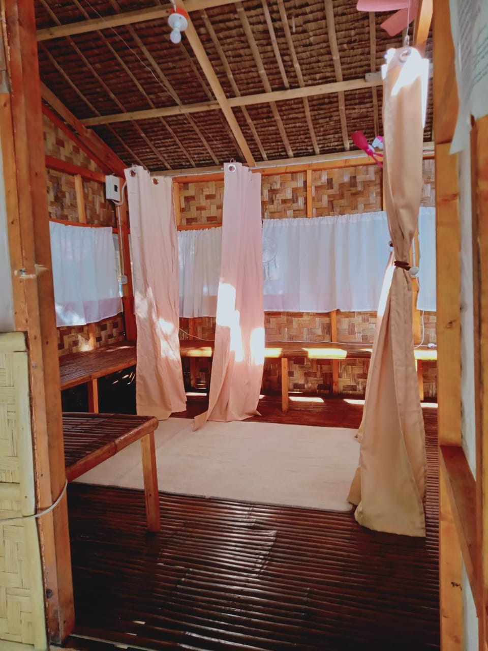 Property building, Bed, Seating area, Bedroom
