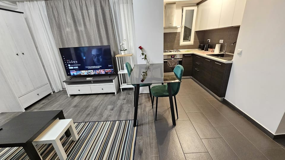 Communal lounge/ TV room, TV and multimedia, Kitchen or kitchenette, Living room, Seating area, Dining area, Evening entertainment, minibar