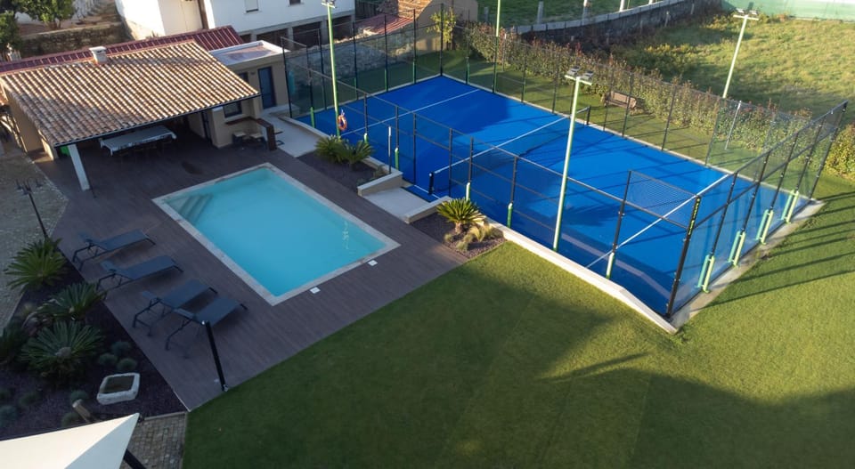 Casa Grande Gondomil com Campo de Padel, Piscina Country House in Viana do Castelo District, Portugal