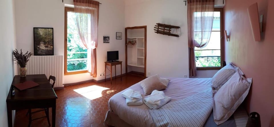 Le Clos du Verger Bed and Breakfast in Provence-Alpes-Côte d'Azur