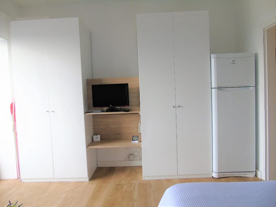 Studio avec Piscine et Vue Montagne Apartment in Roses