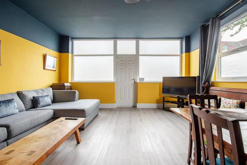 Ninian Park Road House in Cardiff