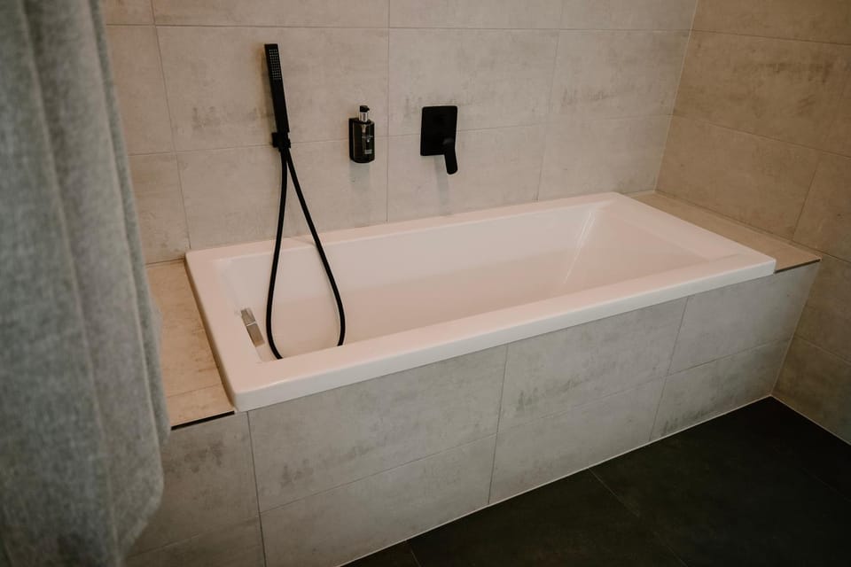Bathroom, Bath