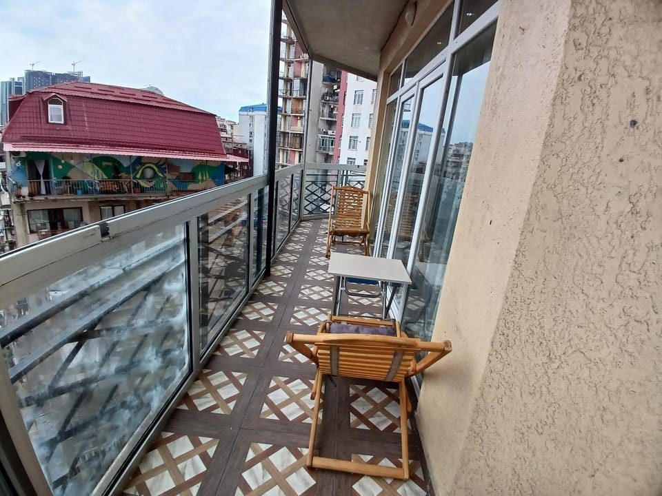 happy day Apartment in Batumi