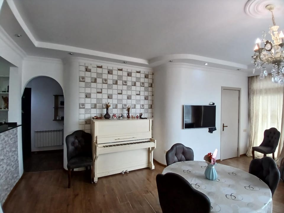 happy day Apartment in Batumi