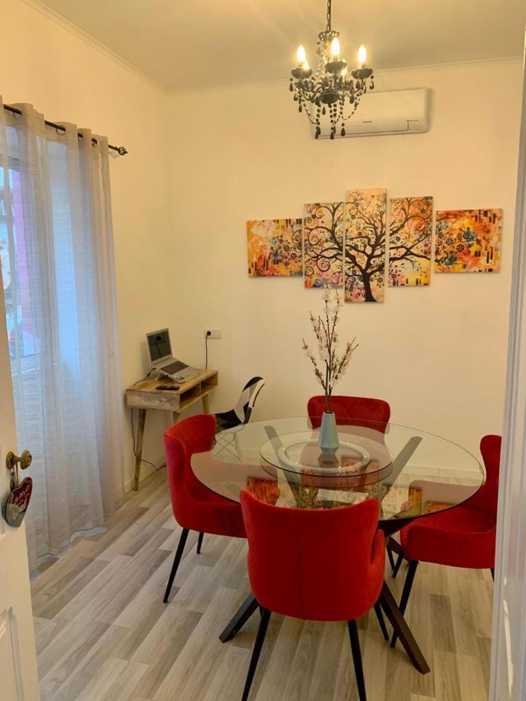 Living room, Seating area, Dining area, air conditioner