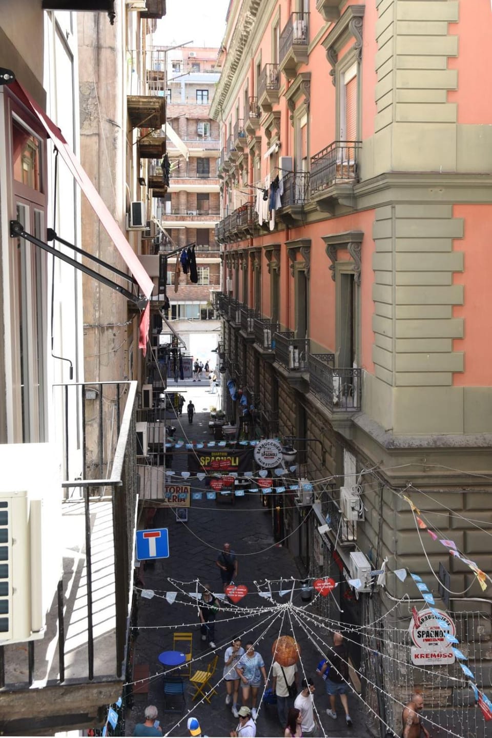 Property building, Neighbourhood, View (from property/room), Street view