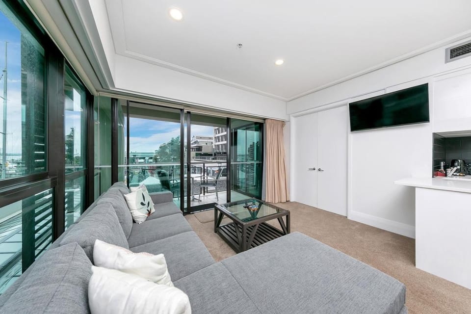 TV and multimedia, View (from property/room), Balcony/Terrace, Kitchen or kitchenette, Living room, Seating area