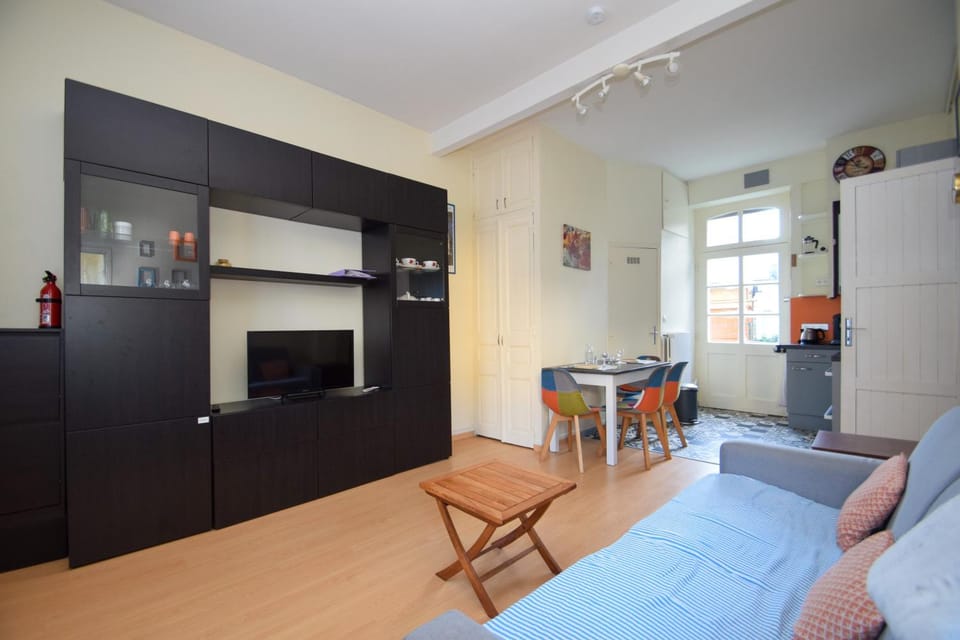 Appartement 6 pers a 300m de la plage du prieuré Apartment in Dinard