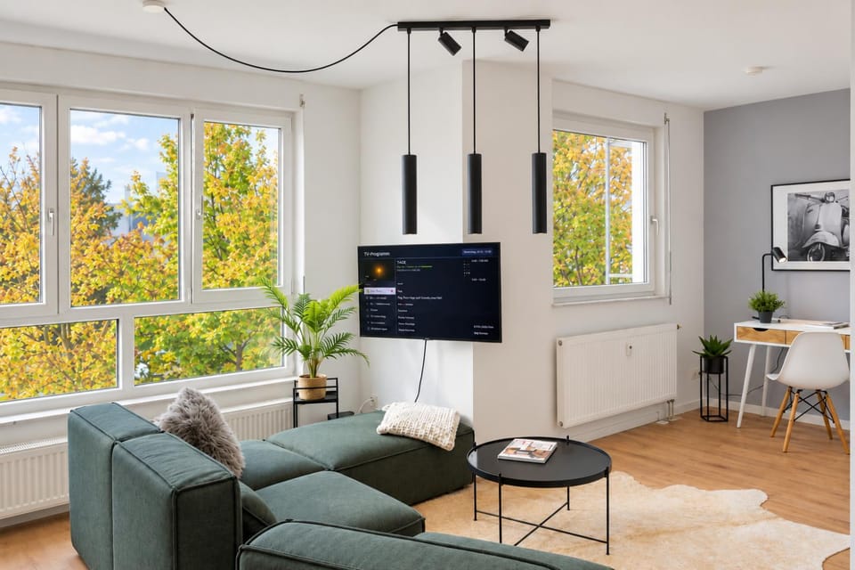 TV and multimedia, Seating area, Evening entertainment