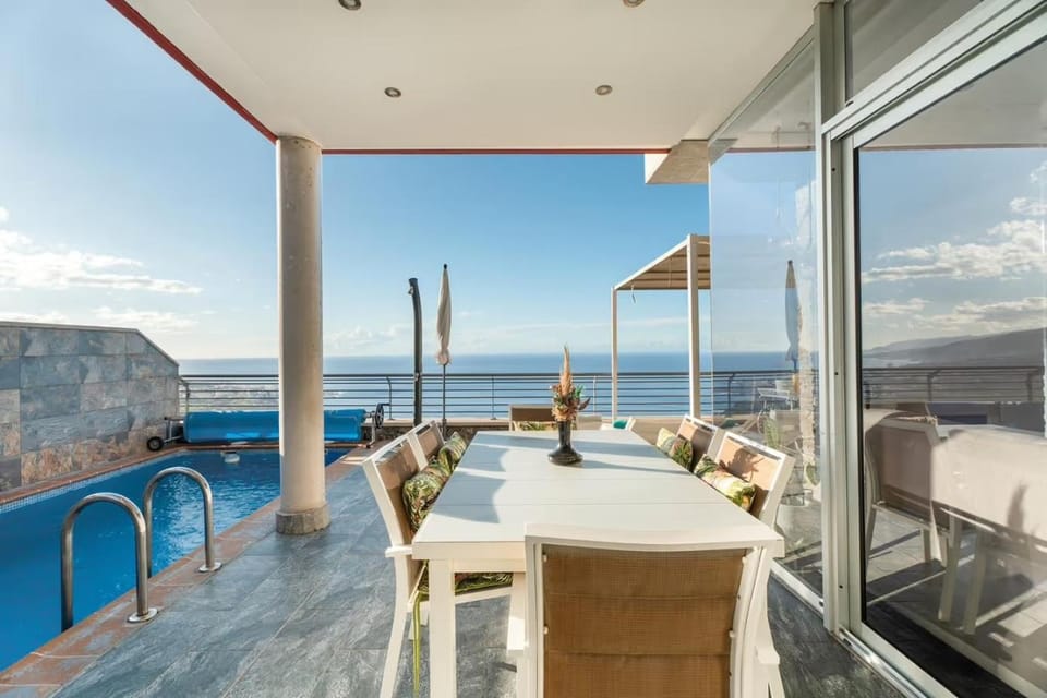 Patio, Day, Natural landscape, View (from property/room), Balcony/Terrace, Seating area, Dining area, Pool view, Sea view, Swimming pool, sunbed