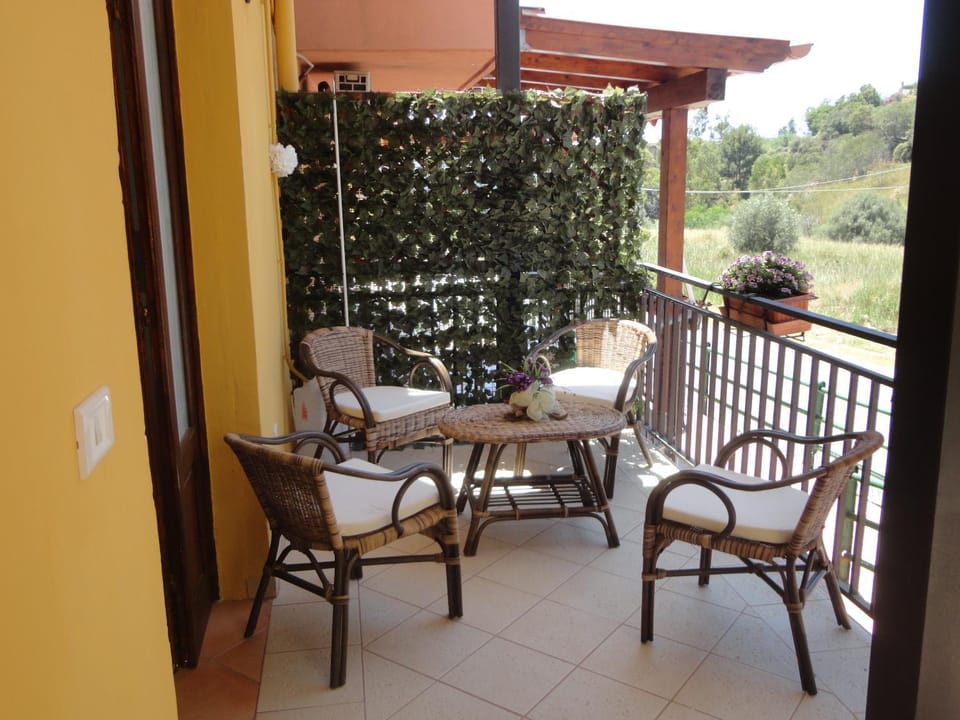 Patio, Balcony/Terrace