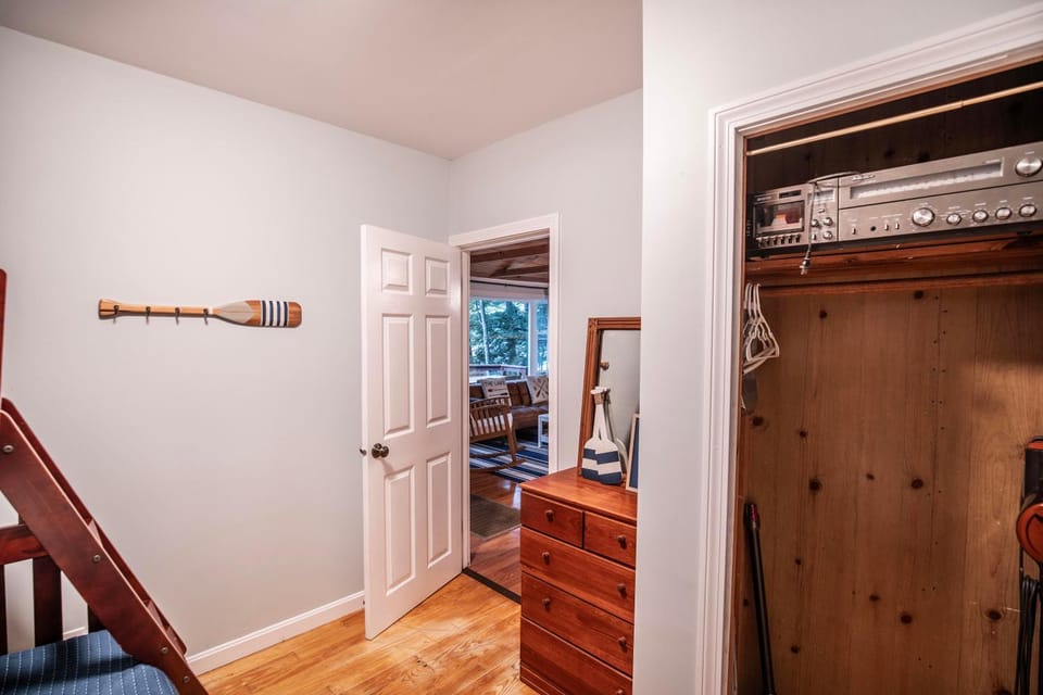 CedarHaus: Your Lakeside Retreat by Hills Pond House in Gilmanton