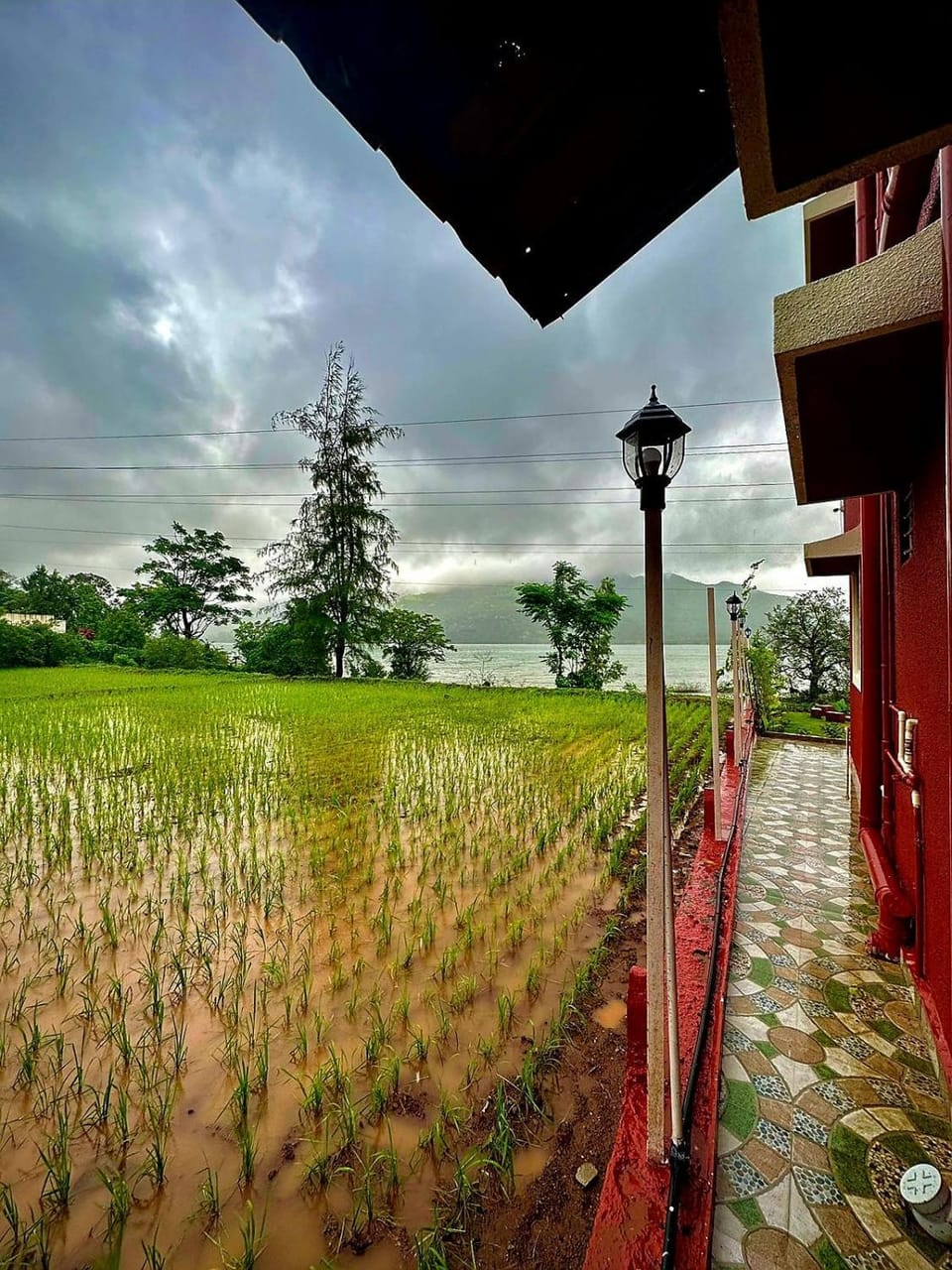 Shisha the lake-touch home stay mulshi Vacation rental in Maharashtra