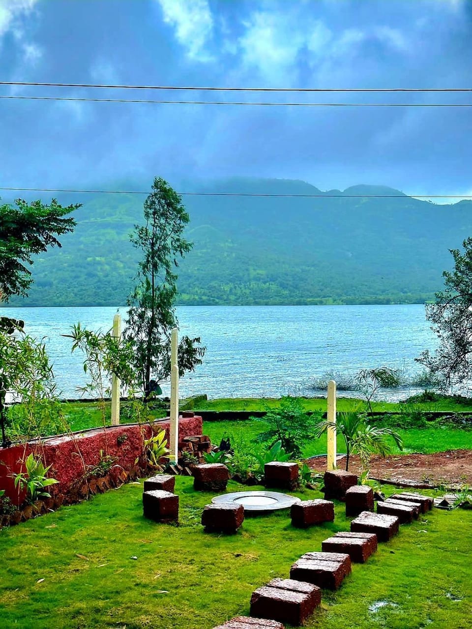 Shisha the lake-touch home stay mulshi Vacation rental in Maharashtra