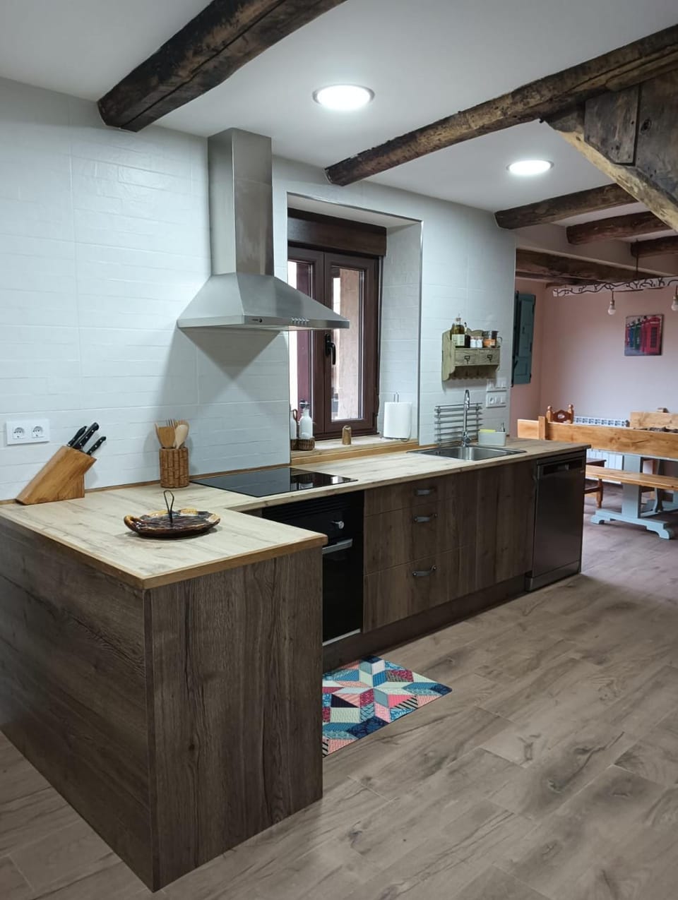 Kitchen or kitchenette, dishwasher, pet friendly, stove