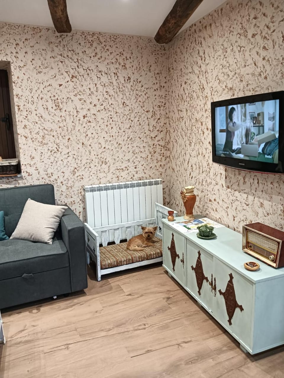 Communal lounge/ TV room, TV and multimedia, Living room, Evening entertainment