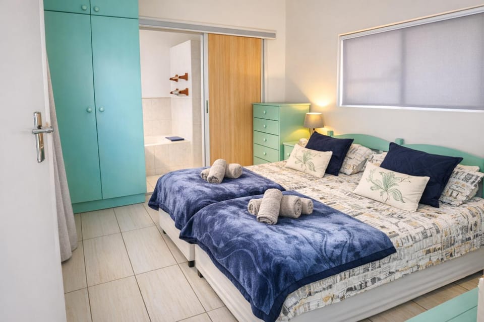 Bed, Photo of the whole room, Bedroom, towels, wardrobe