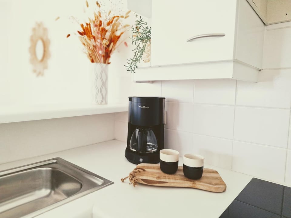 Coffee/tea facilities, Kitchen or kitchenette
