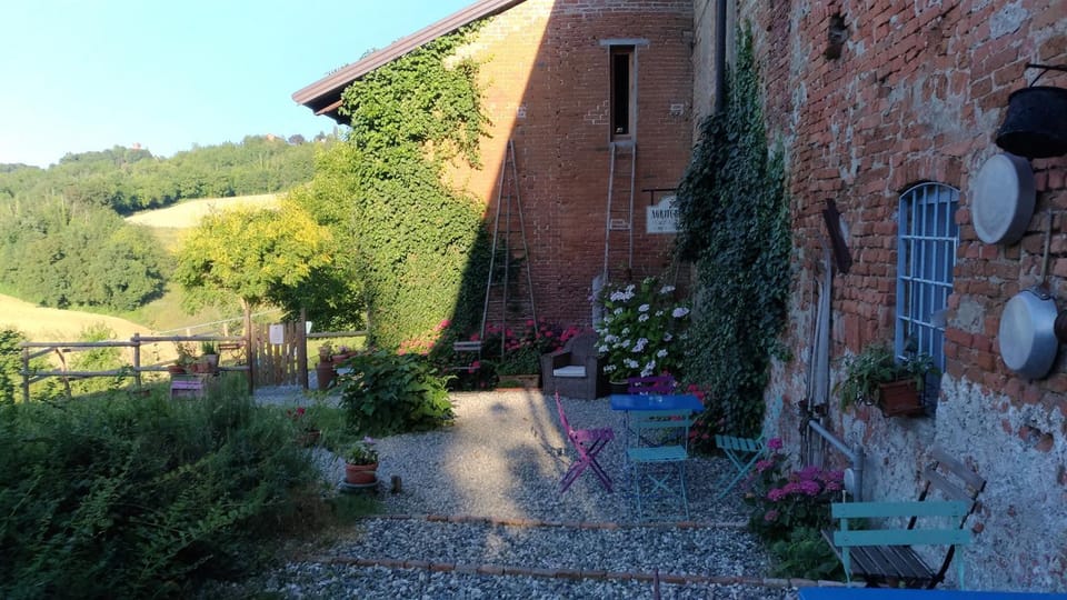 I Conti della Serva Farm Stay in Piedmont