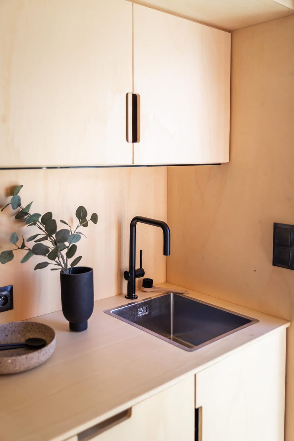 Modern Tiny House with wood stove, Nature Escape near Oslo House in Viken, Norway