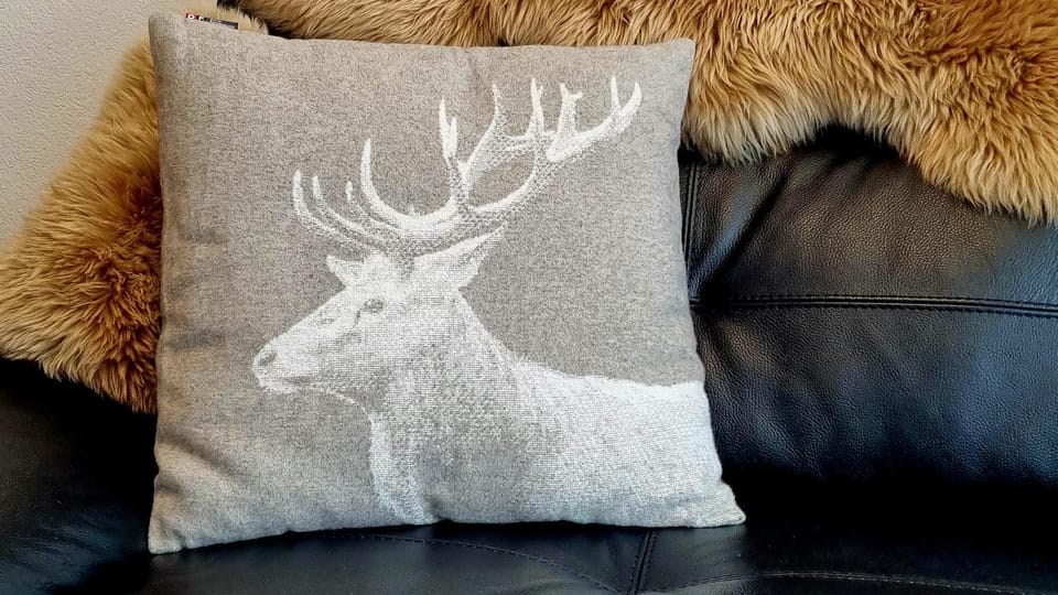 Living room, Decorative detail