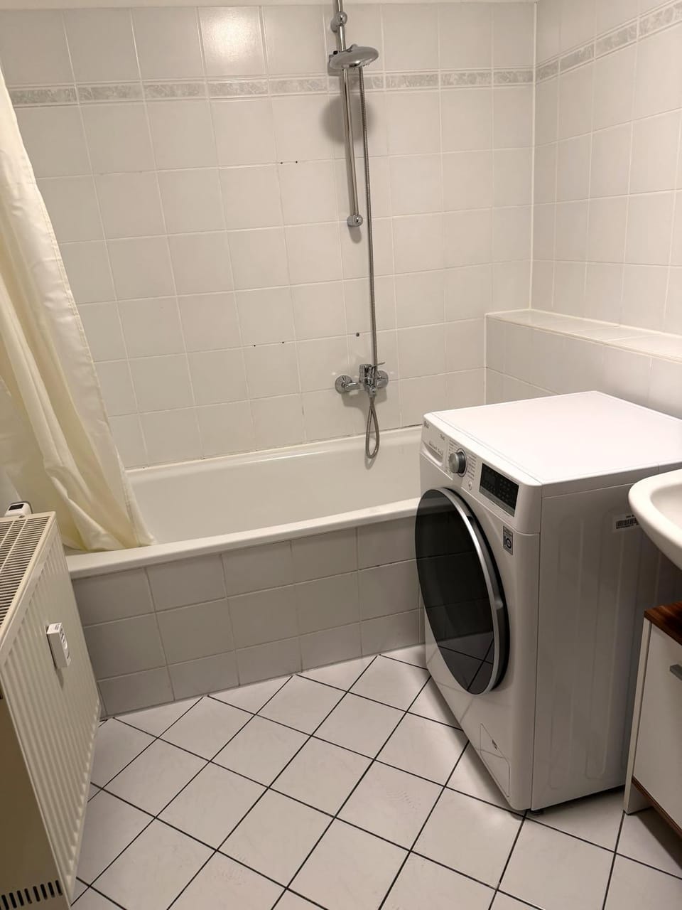 Bathroom, Bath