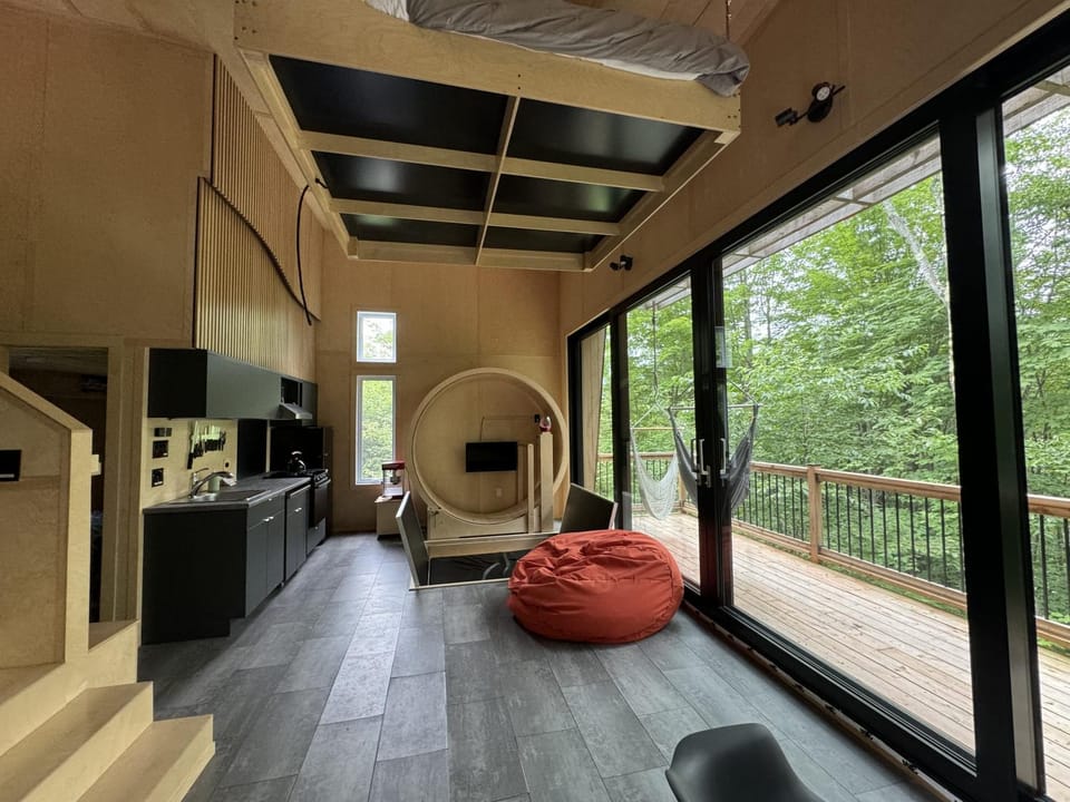 Cabin Zoobox 63 Cabin in Quebec