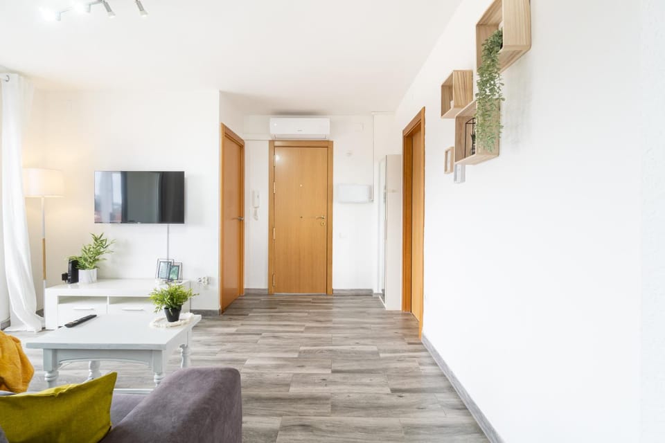 Penthouse - Sea Views & 5min to Beach - Fast WiFi - AC Apartment in Creixell