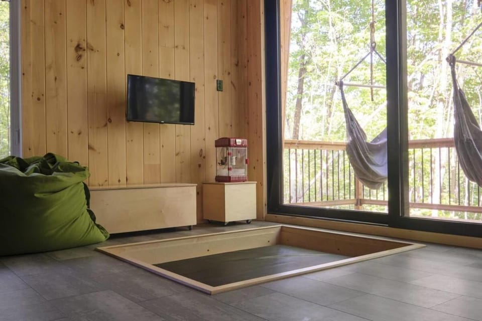 Cabin Zoobox 69 Cabin in Quebec