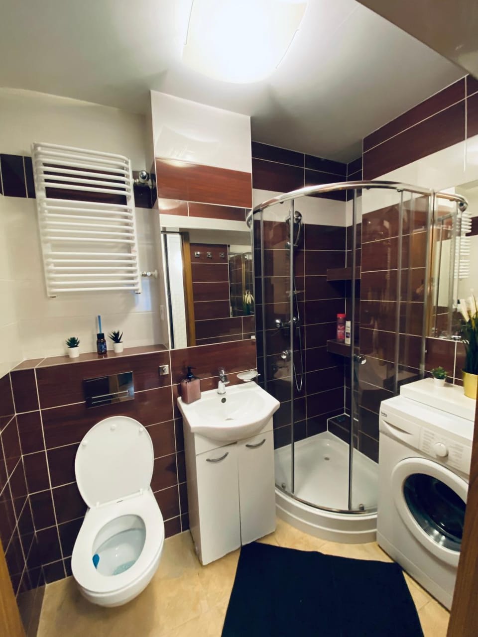 ClickTheFlat Solidarności City Center Apart Rooms Hostel in Warsaw