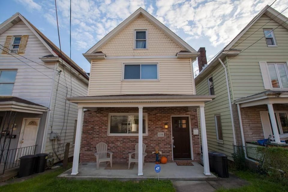 Stunning City Living Open Floor Plan House in Pittsburgh