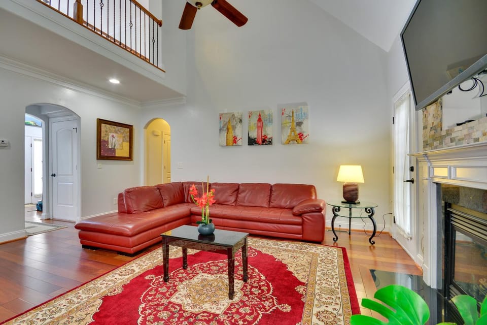 High Point Vacation Rental w/ Private Deck! House in High Point