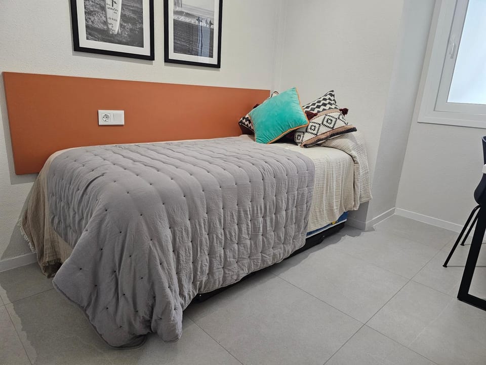 Bed, Bedroom
