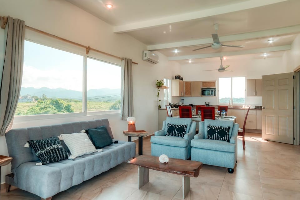 Natural landscape, Kitchen or kitchenette, Living room, Seating area, Dining area