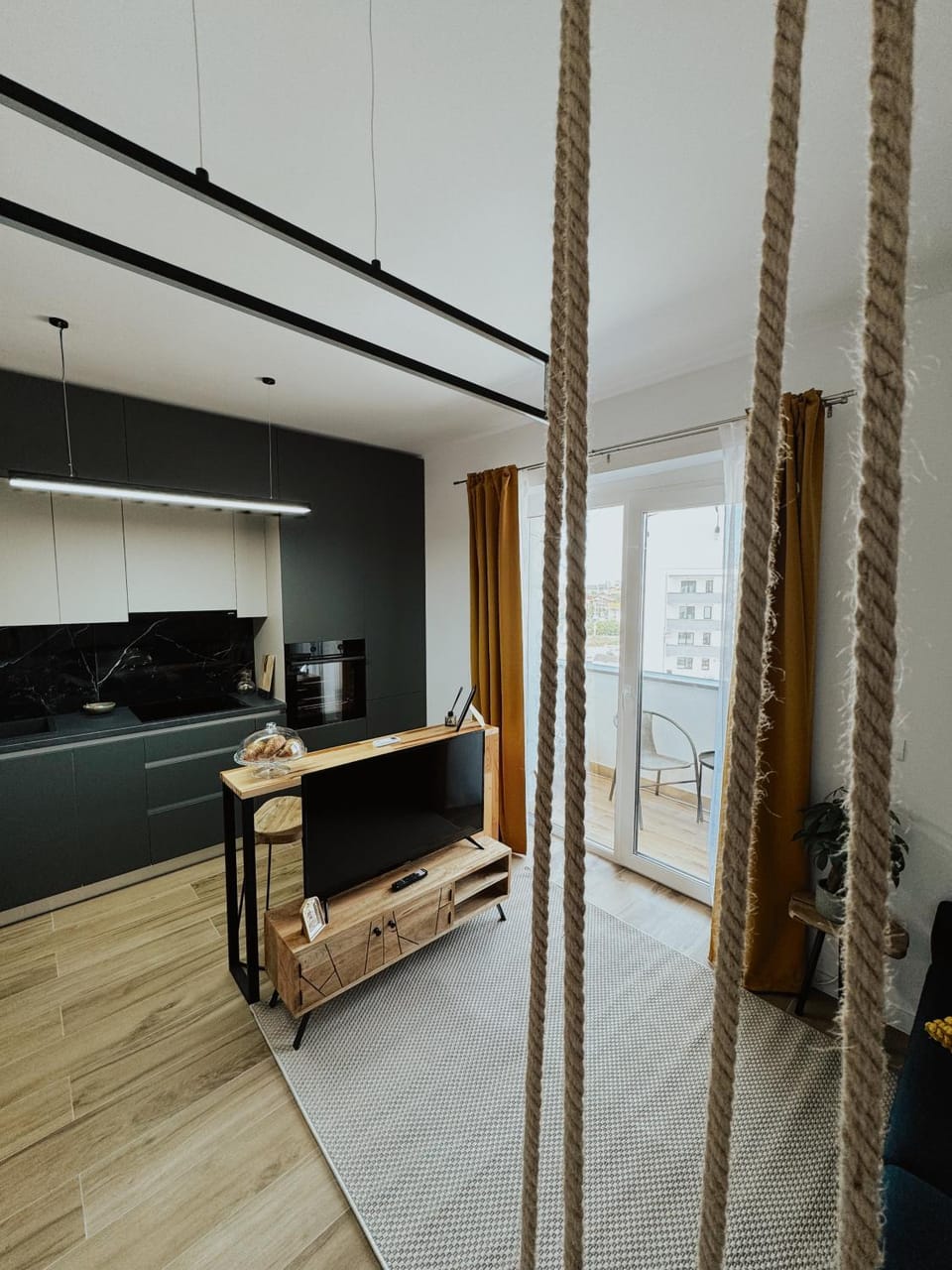 Vibrant Studio Apartment in Timisoara