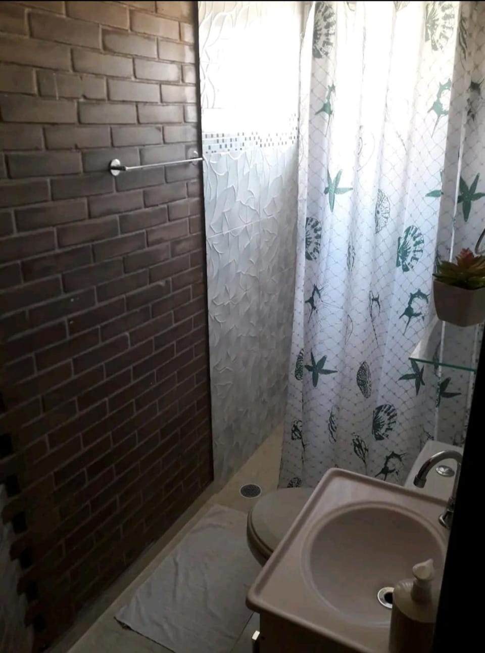 Casa com piscina Guarujá House in State of São Paulo
