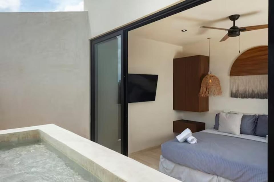 New PH w/private pool. Tulums #1 roofop.200mb wifi Apartment in State of Quintana Roo