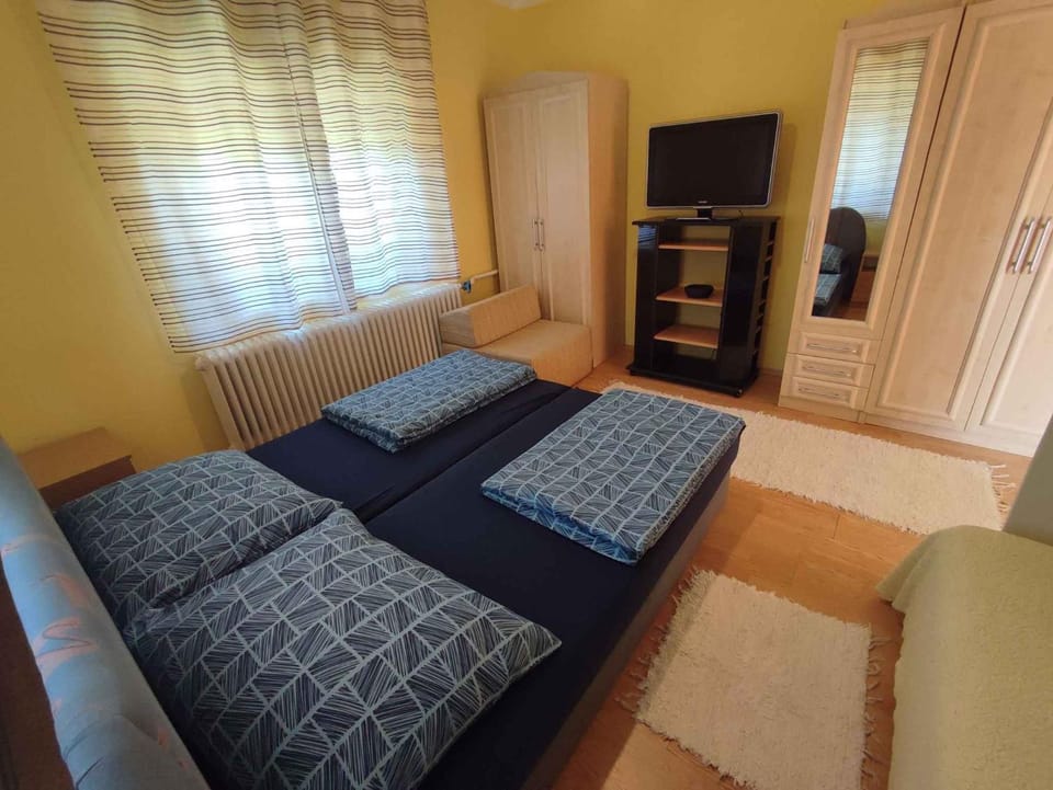 TV and multimedia, Bedroom