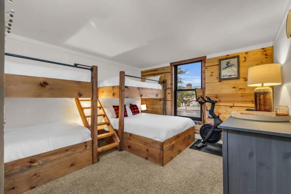 Stylish Walk to Ski Slopes House in Park City