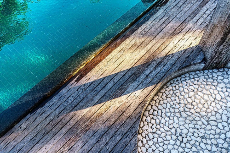 Decorative detail, Swimming pool