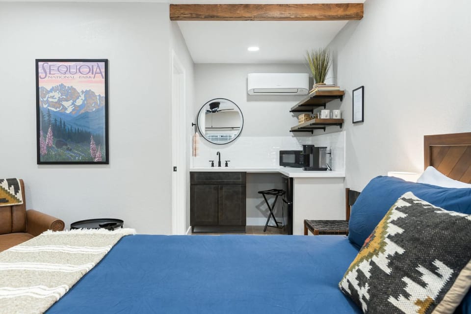 The Charlotte Sequoia Motel R2 House in Three Rivers