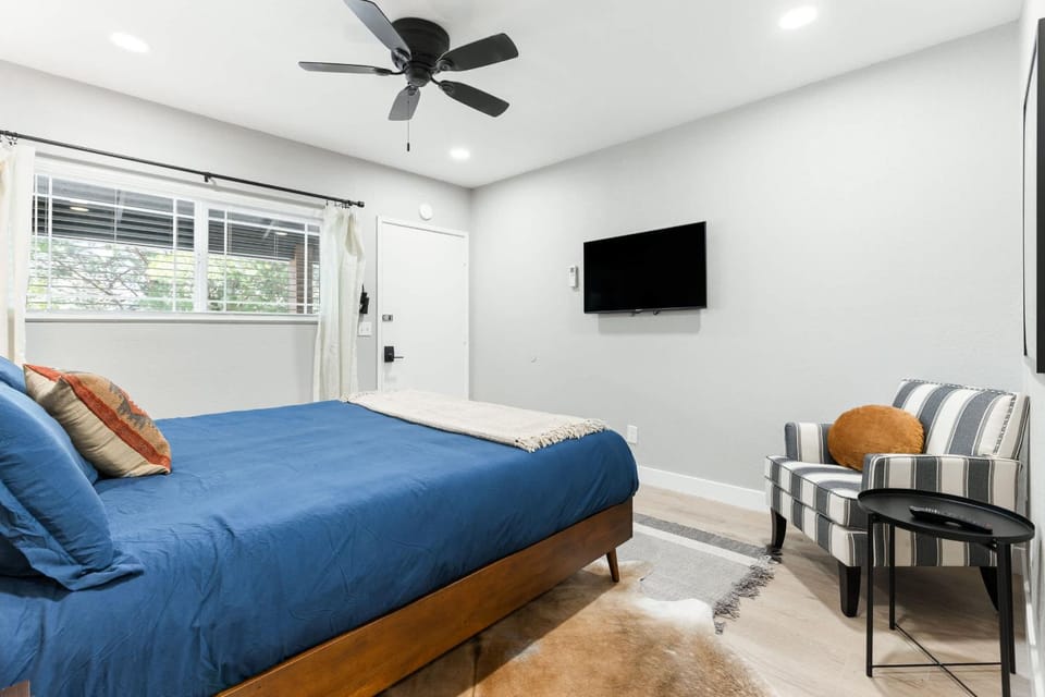 The Heather Sequoia Motel RM 4 House in Three Rivers