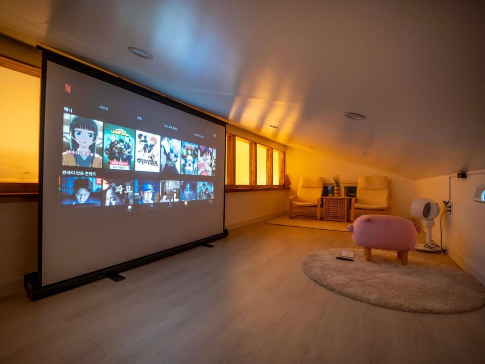 Jeju Love Stay Pink House in South Korea