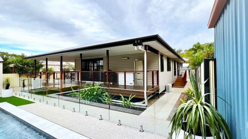 Property building, Balcony/Terrace