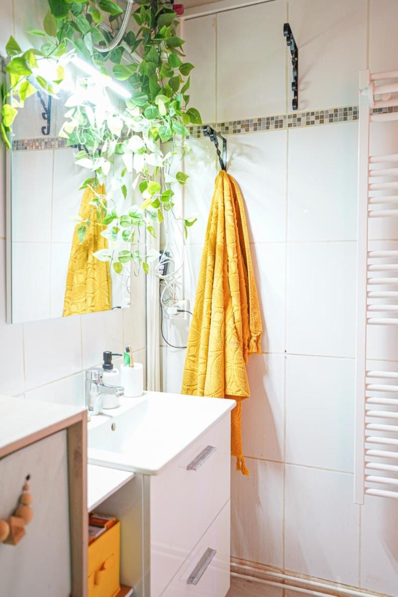 Shower, Bathroom, towels
