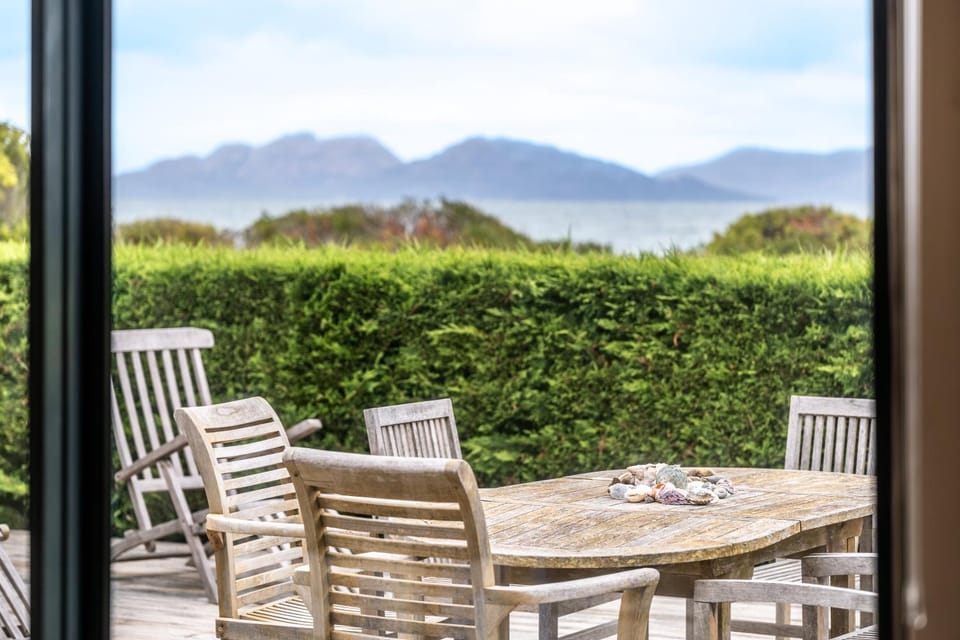 Patio, Day, Natural landscape, View (from property/room), Balcony/Terrace, Living room, Seating area, Dining area, Mountain view, Sea view